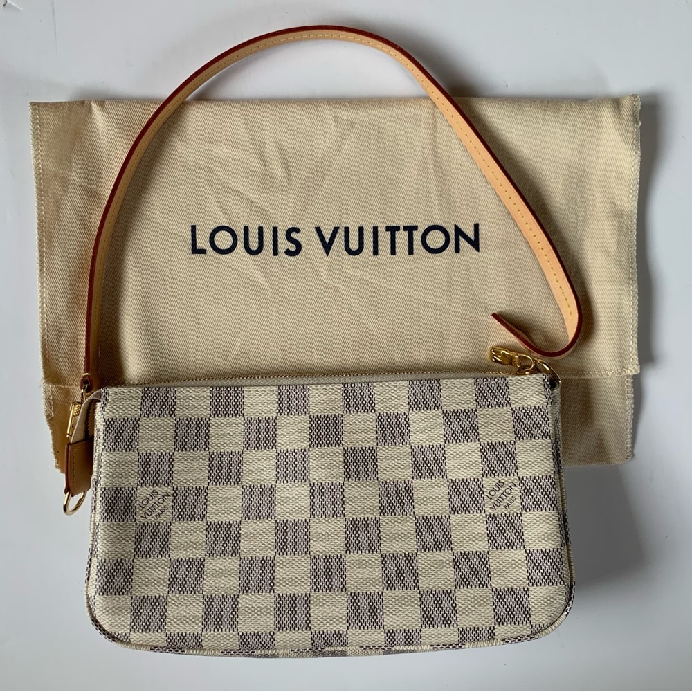 Louis Vuitton Pochette Accessoires in Damier Azur